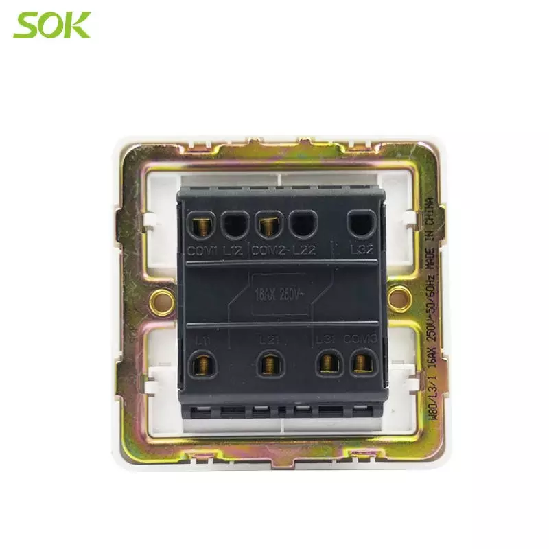 1585103370-3-Gang-1-Way-Switches-3.png