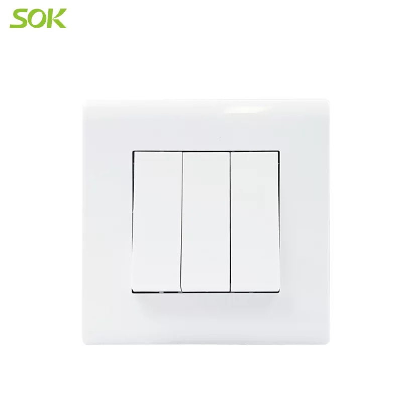 16AX 250V 3 Gang 2 Way Light Switch - White Wide Rocker