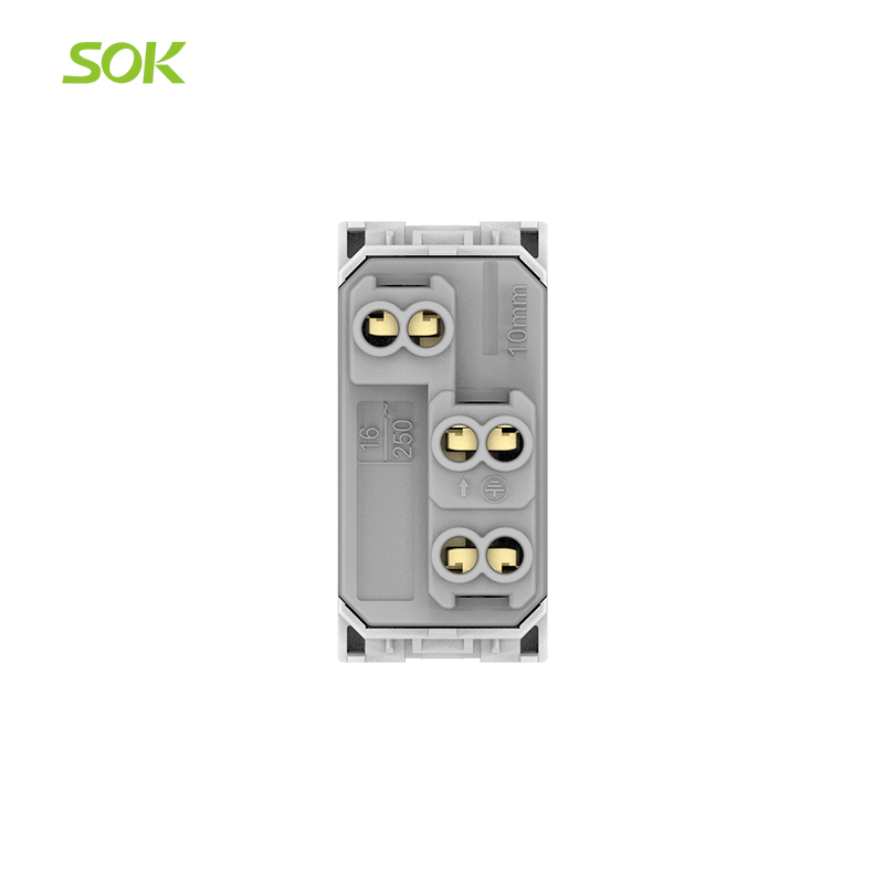 Multi_Italian_Power_Socket_Outlet_Modular3.png